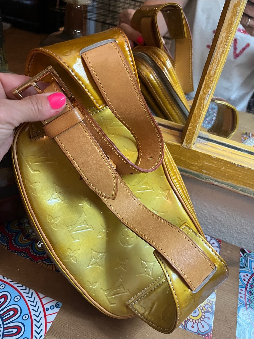 Louis Vuitton Yellow Vernis Monogram Crossbody Bag with Natural Leather Strap - Picture 4 of 13